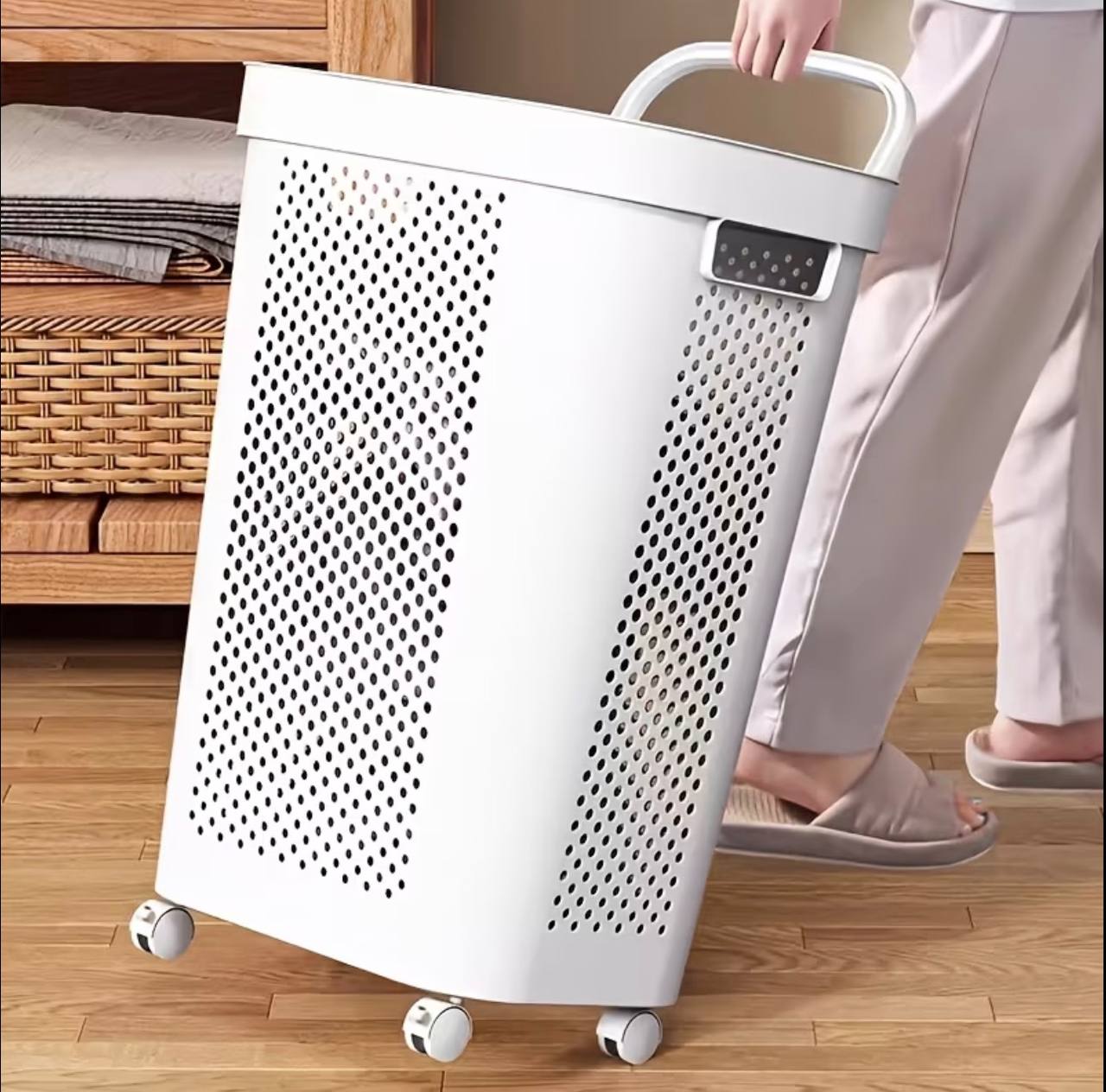 Rolling Laundry Hamper with Lid