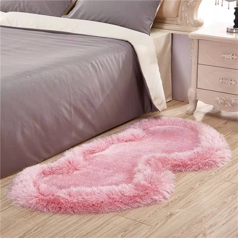 Double heart shaped Bedside mats