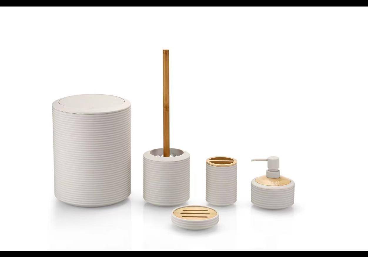 Ruffled 6pcs Bathroom Accessories Set