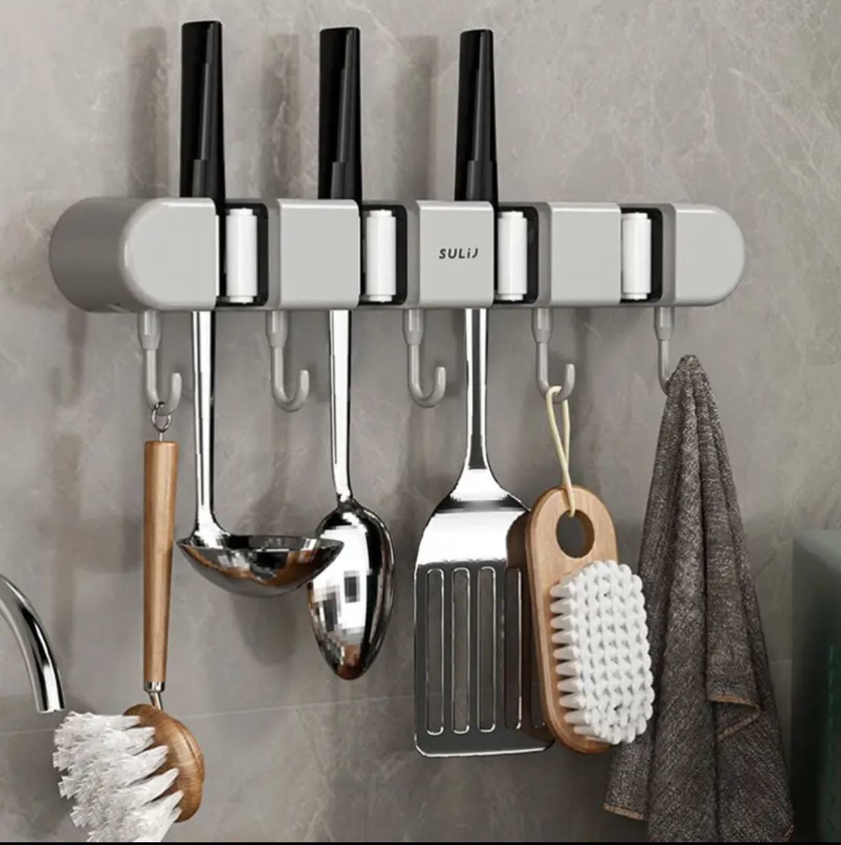 Non slip wall Mounted mop holder