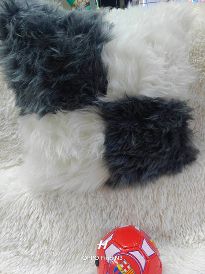 Double colour fauxfur cases