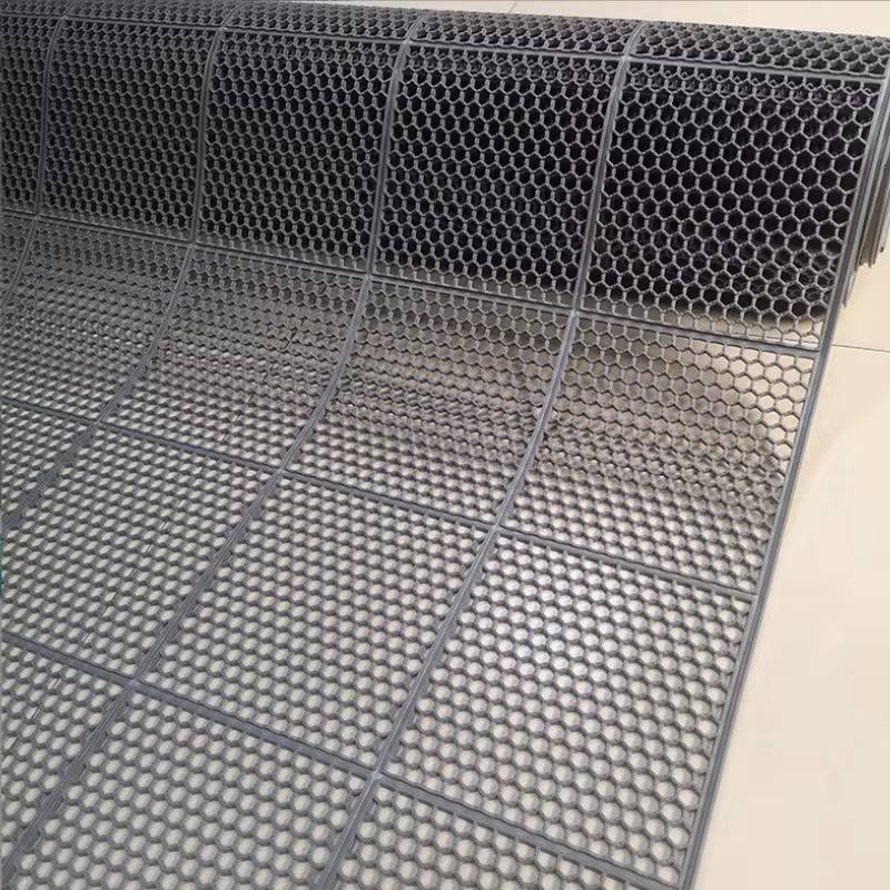 Perforated S mat