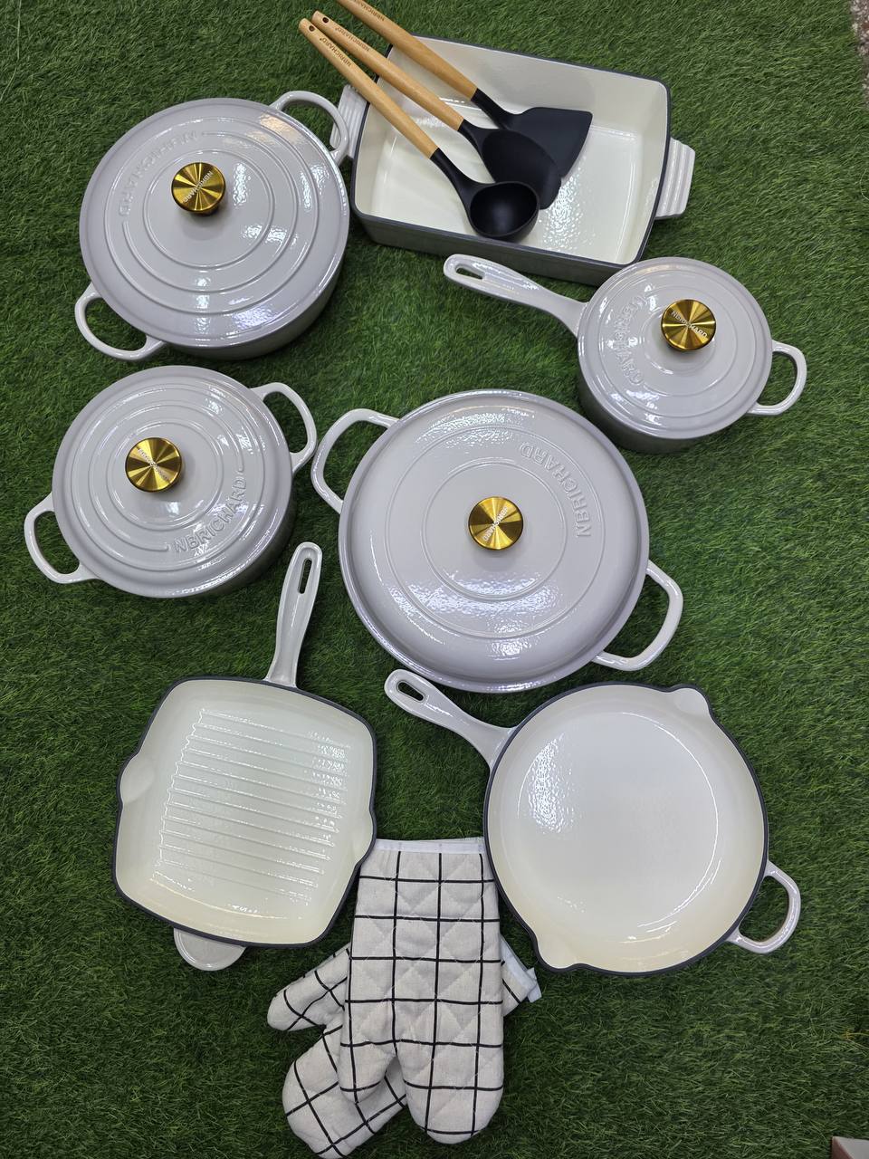 12 pcs Enamel Cast iron cooking pots