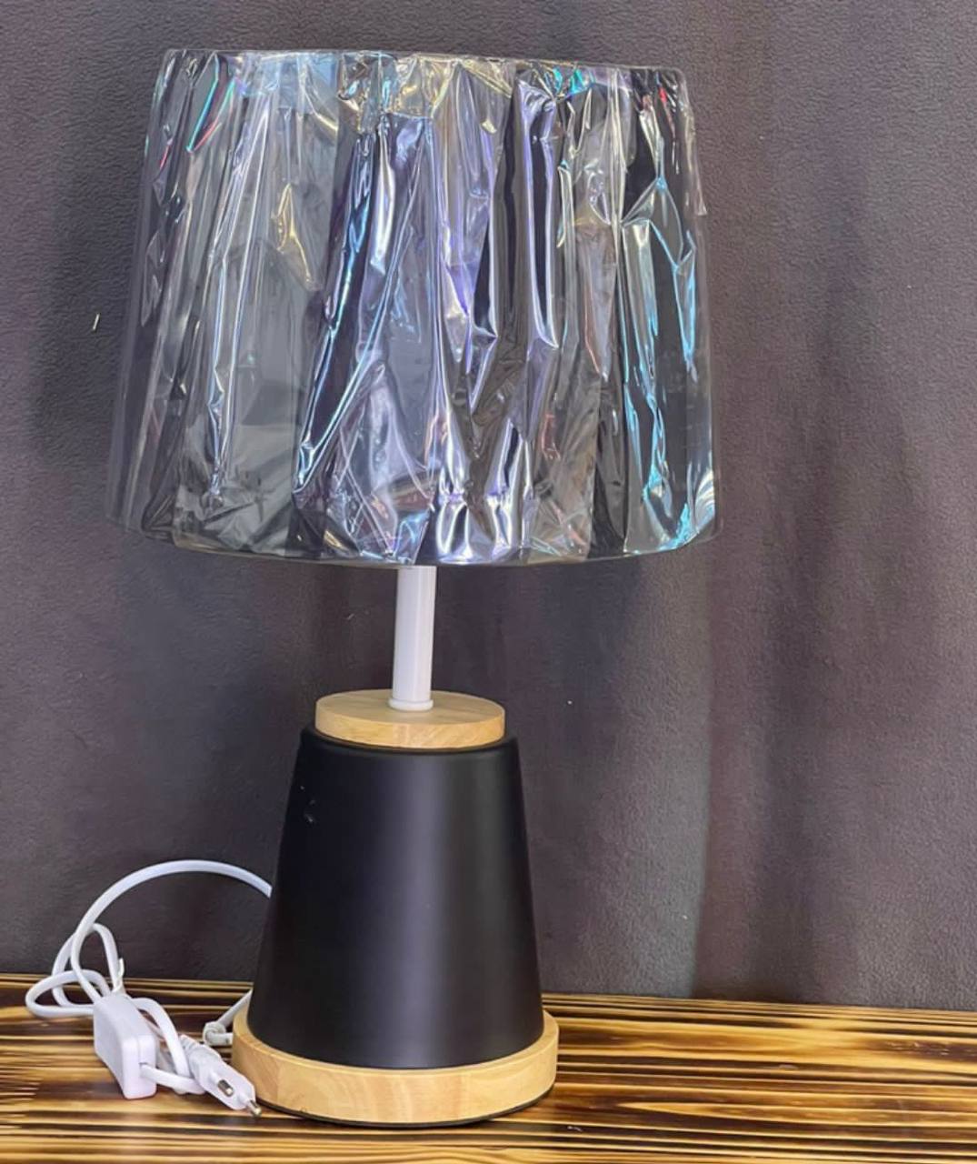 Creative Nordic solid Wood  Table Lamp