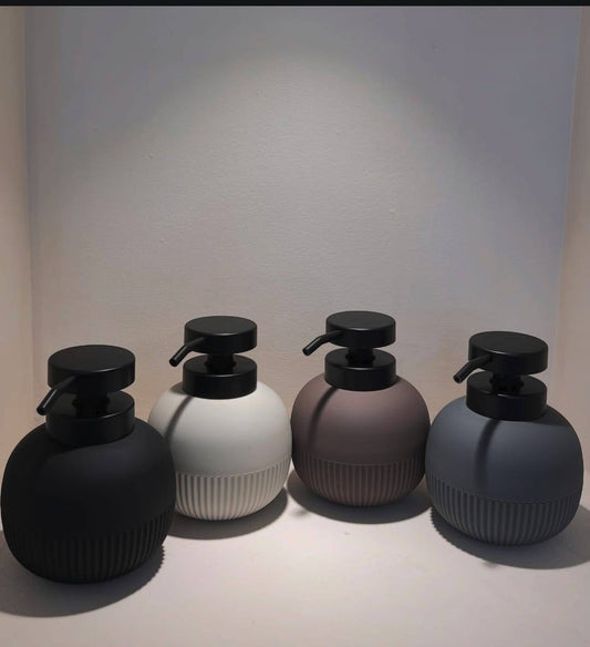 Boho acrylic luxury Lotion pump bottle for kitchen/ bathroom countertops / shower gel/ decorative soap dispenser