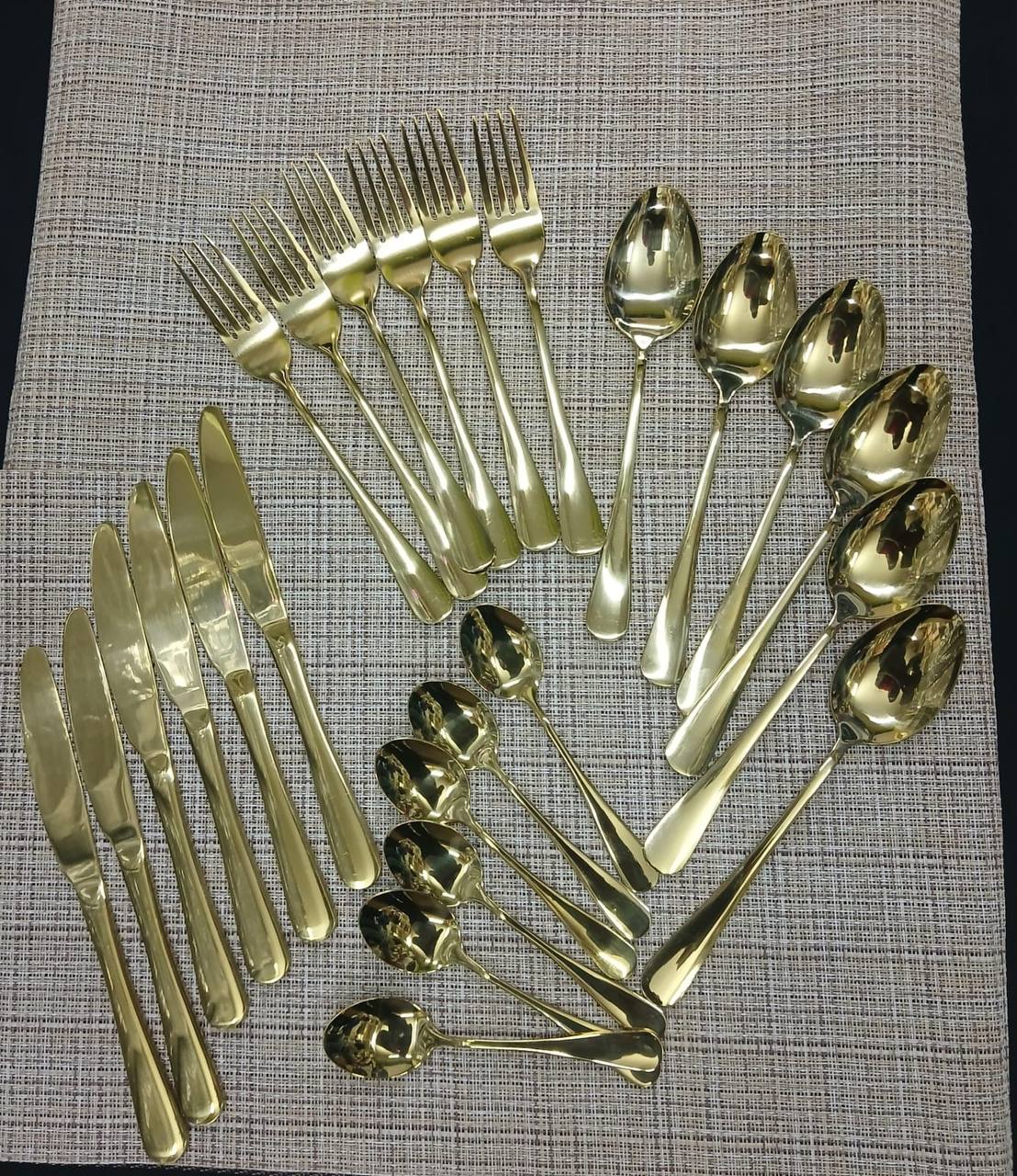 24Pcs Gold cutlery set