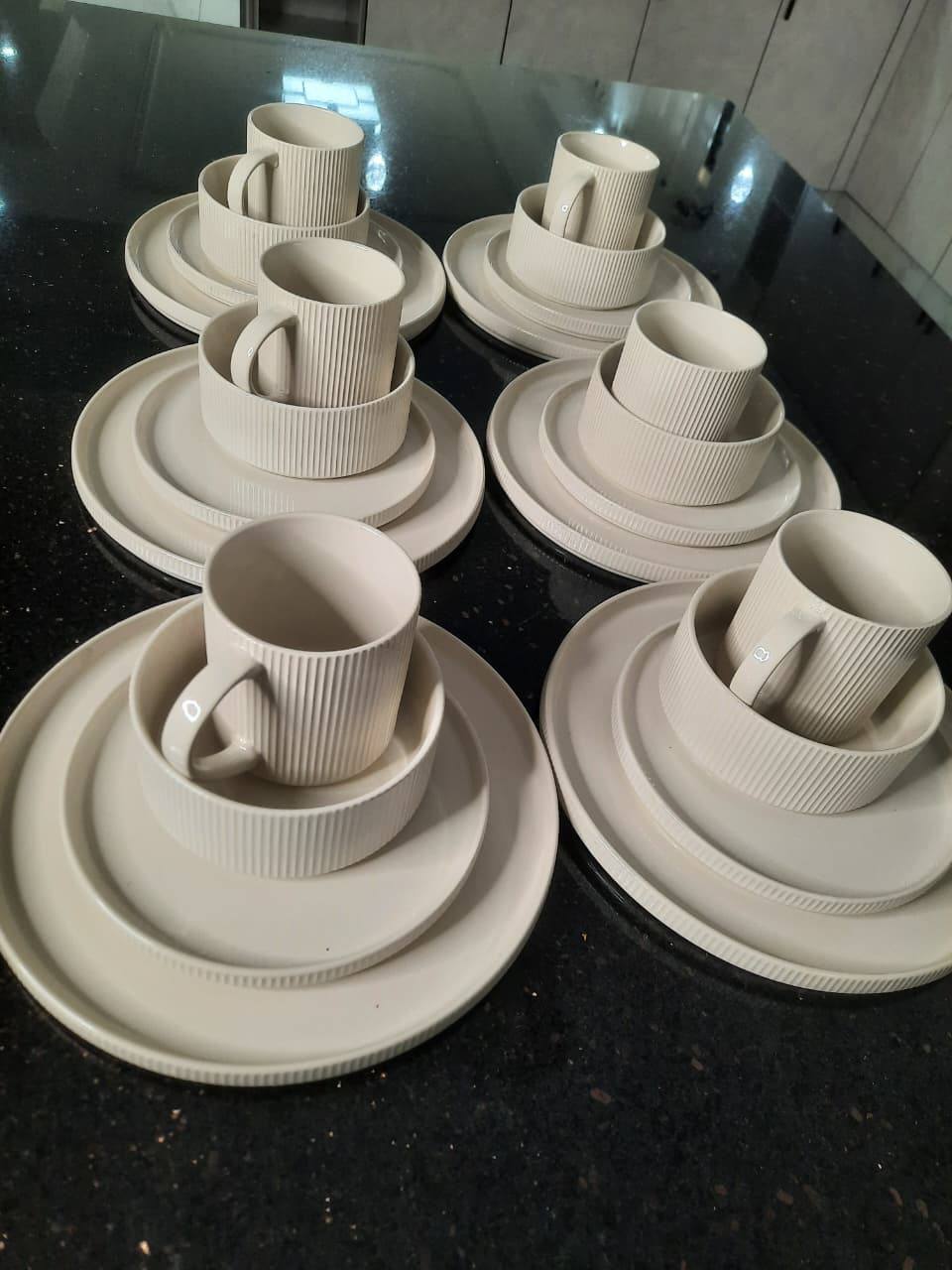 Elegant  European Porcelain Dinner set