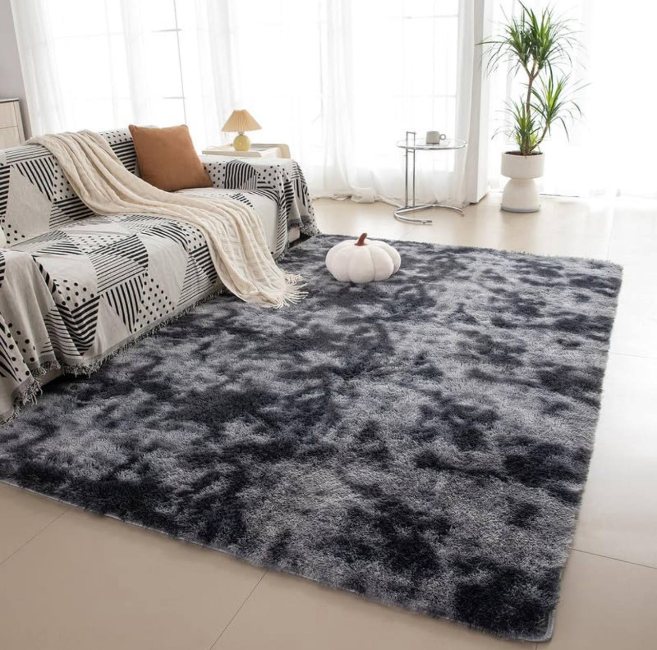 Fluffy patched carpet size 5*8