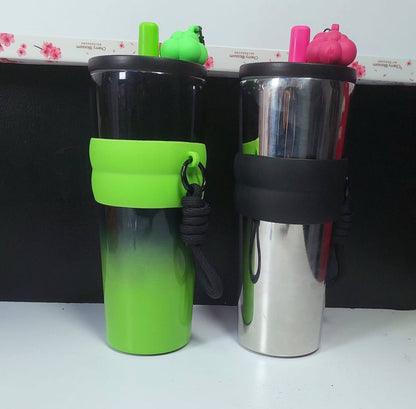 710Ml Stainless Steel Coffee Mug with straw.