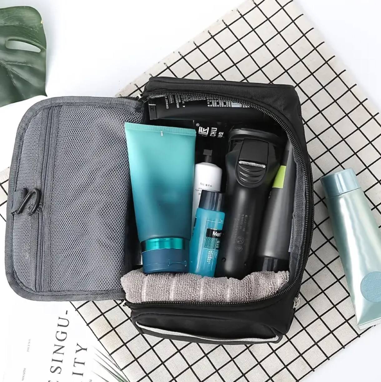 Portable  waterproof hanging Storage Bag /Travel Cosmetic Bag