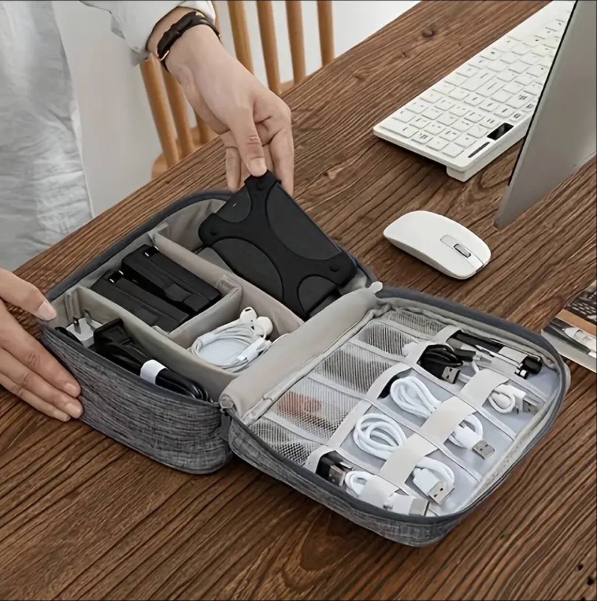 Large Capacity Storage Bag  / Cable Organizer & Electronics Organizer