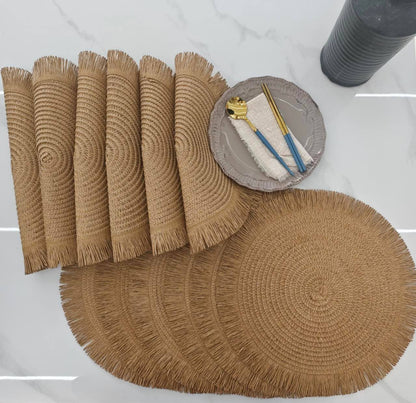 Luxurious woven round rattan Table mats/placemat
Size: 38cms
Colour: Dark brown, light brown and cream white