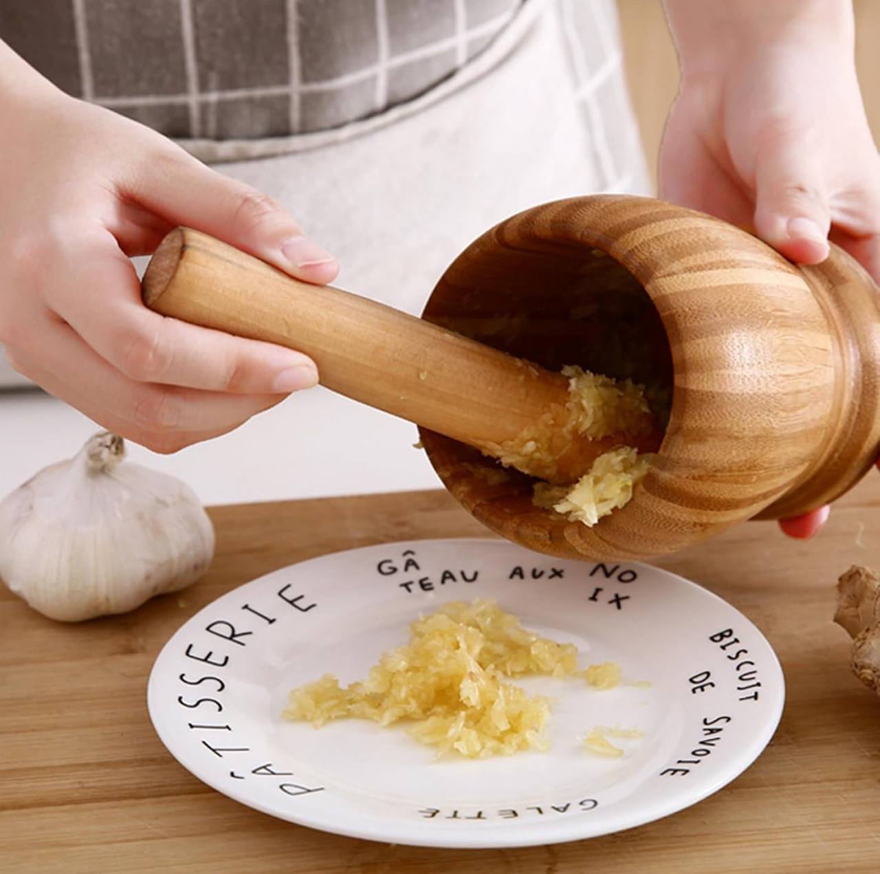 Premium bamboo mortar and pestle set