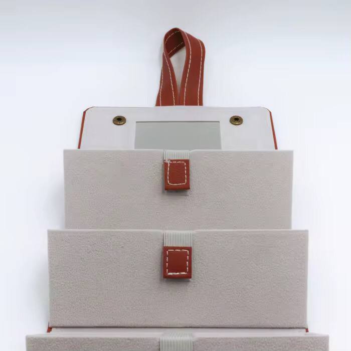 Multifunctional Portable Glasses organizer.