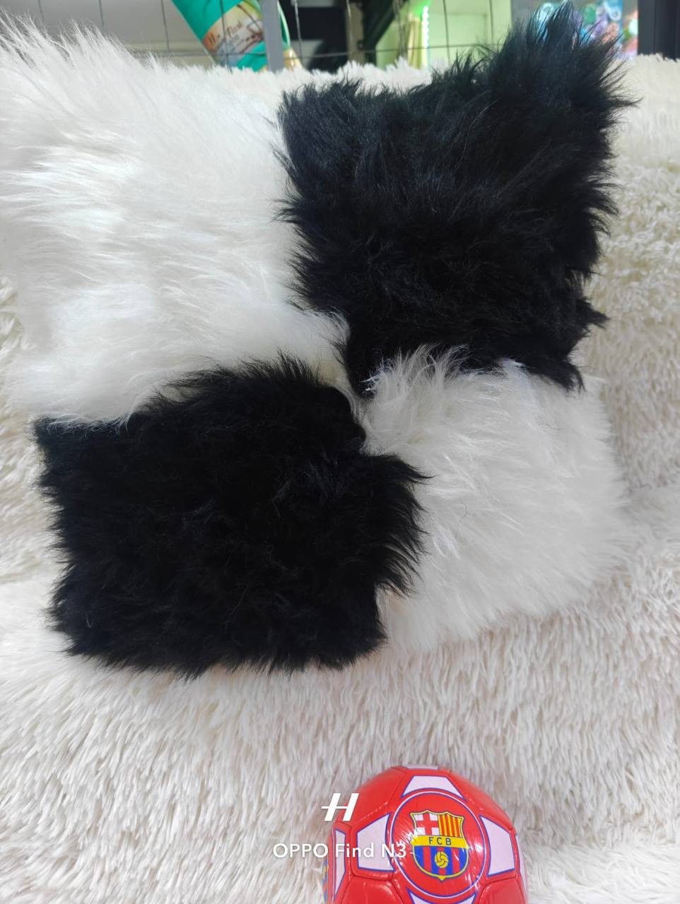 Double colour fauxfur cases