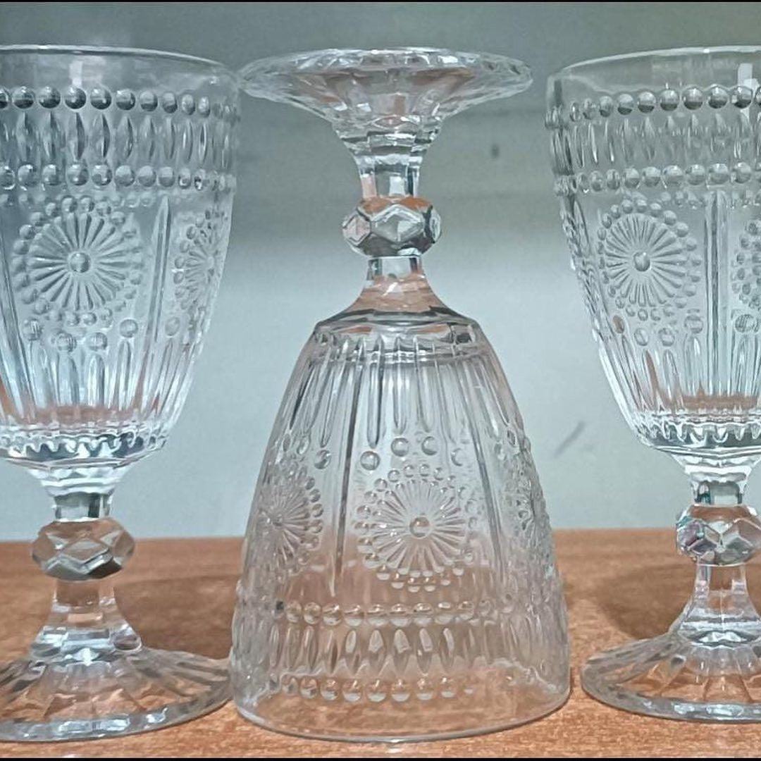 Quality vintage wine glasses